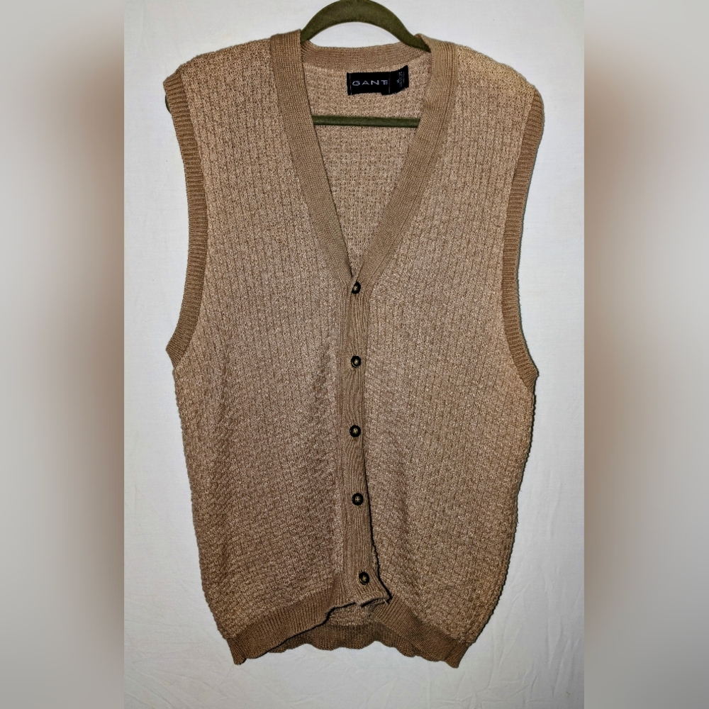 Men's Gant Sweater vest. Sz. XL. Excellent condition. Tan